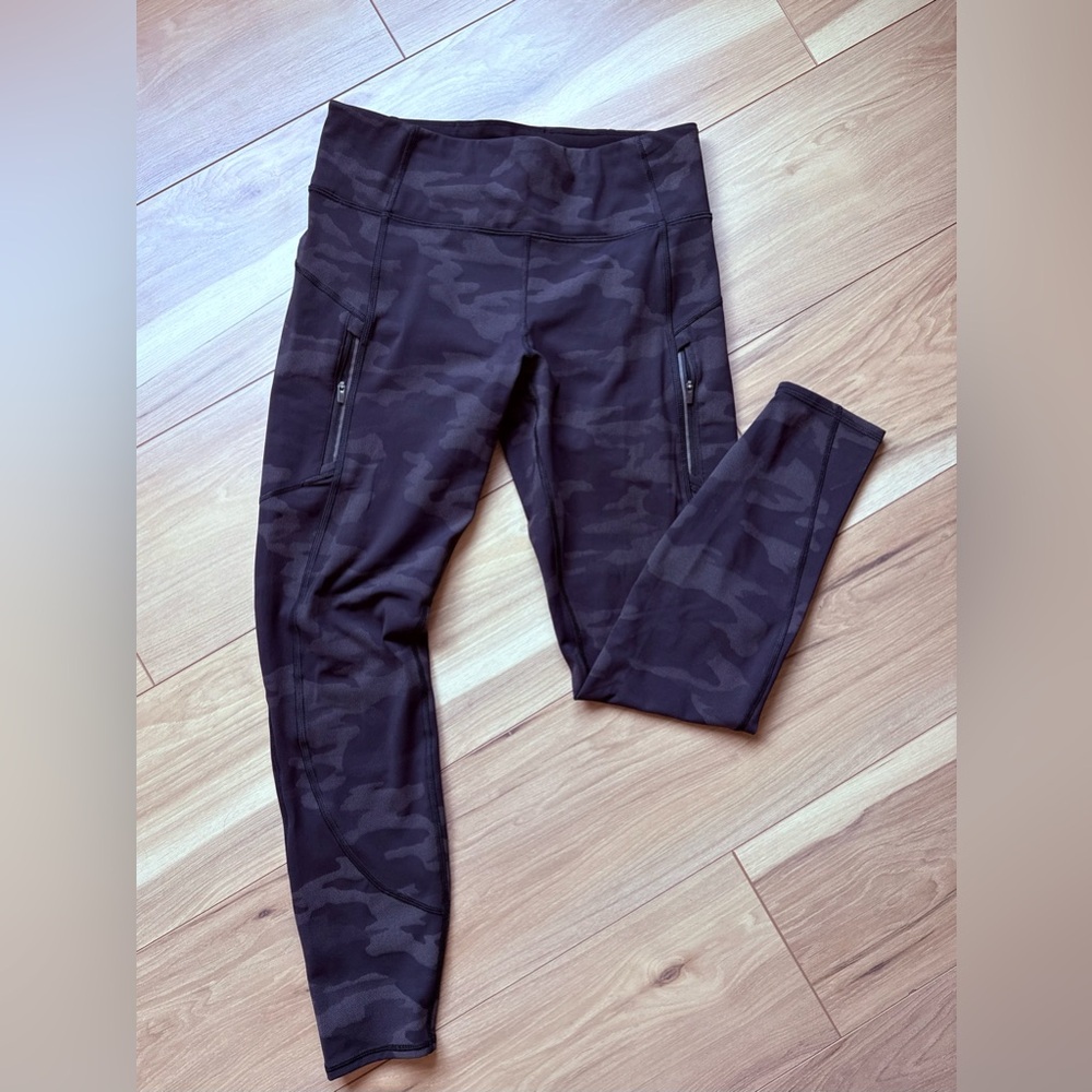 Athleta Camo High-Rise Rainier Reflective Performance Leggings - Black/Grey. - Picture 4 of 6